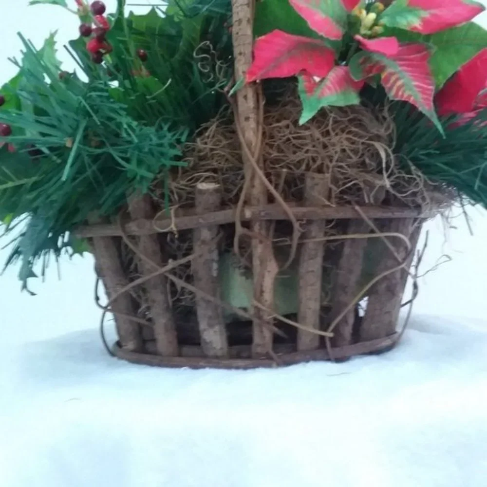 Christmas Grapevine BASKET Poinsettia Holly Berry Evergreen Holiday Décor